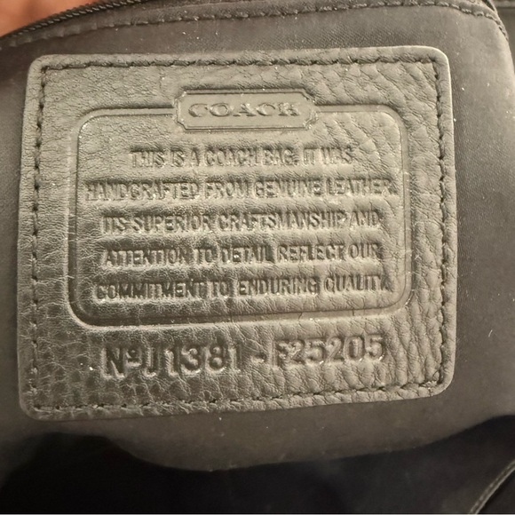 Coach Taylor 2013 #F25205 Black Leather Shoulder Bag Satchel Tote Carryall VGUC - Picture 4 of 10